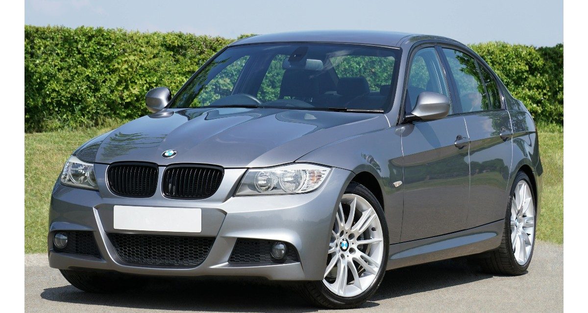 Vilka fälgar passar till BMW 3-serien?